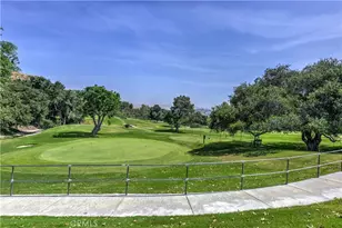 26333 Long Oak Dr, Newhall, CA 91321 - Photo 35