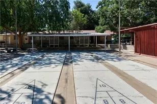 26333 Long Oak Dr, Newhall, CA 91321 - Photo 17