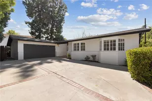 23312 Ostronic, Woodland Hills, CA 91367 - Photo 33