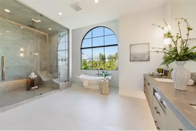 4645 Westchester, Woodland Hills, CA 91364 - Photo 19