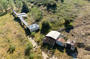 42135 San Francisquito Canyon Rd, Lake Hughes, CA 93532 - Photo 41