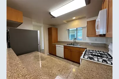 7551 Jordan #304, Canoga Park, CA 91303 - Photo 5