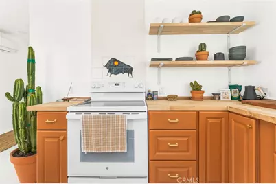 1571 Covelo Avenue, Yucca Valley, CA 92284 - Photo 11