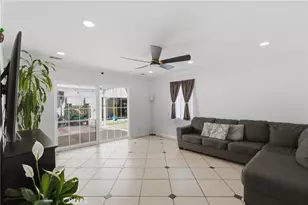 6836 Aura, Reseda, CA 91335 - Photo 11