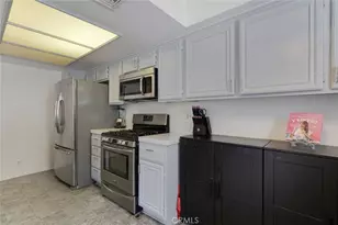 10231 Independence, Chatsworth, CA 91311 - Photo 15