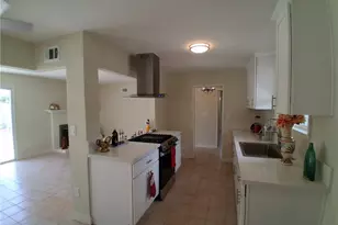 11662 Glamis St, Sylmar, CA 91342 - Photo 9