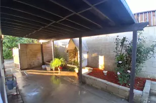 11662 Glamis St, Sylmar, CA 91342 - Photo 25