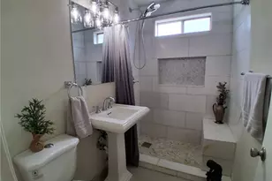 11662 Glamis St, Sylmar, CA 91342 - Photo 19