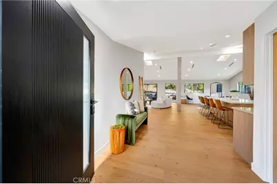 5534 Pattilar Avenue, Woodland Hills, CA 91367 - Photo 5