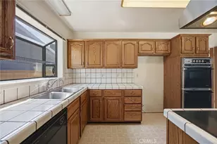 15906 Tuba St, Granada Hills, CA 91343 - Photo 9