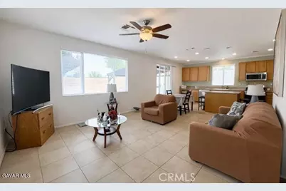 16149 Crespin Court, Victorville, CA 92394 - Photo 7