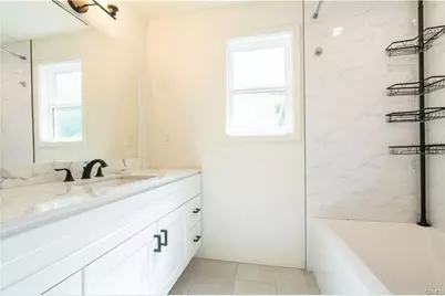 8534 Bothwell, Northridge, CA 91324 - Photo 13