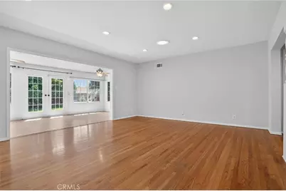 8534 Bothwell, Northridge, CA 91324 - Photo 5