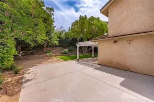 13792 Christian Barrett Dr, Moorpark, CA 93021 - Photo 39