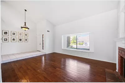 13792 Christian Barrett Drive, Moorpark, CA 93021 - Photo 5