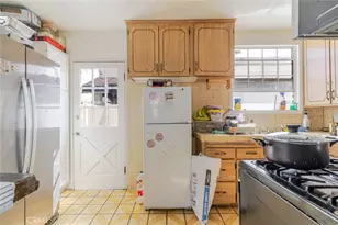 4814 W 131st St, Hawthorne, CA 90250 - Photo 3