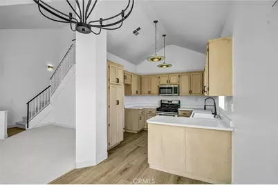 18108 Erik Court #588, Canyon Country, CA 91387 - Photo 5