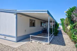 21440 W Brier Way, Saugus, CA 91350 - Photo 35