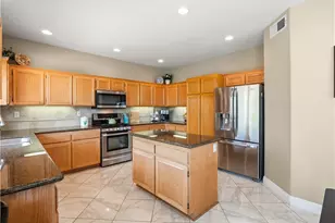 28428 Oak Valley, Castaic, CA 91384 - Photo 9