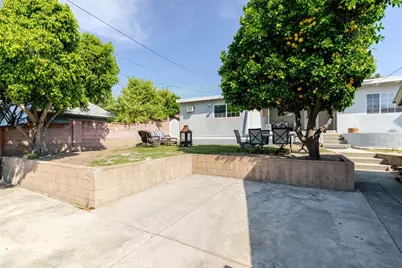 17268 San Fernando Mission Boulevard, Granada Hills, CA 91344 - Photo 33