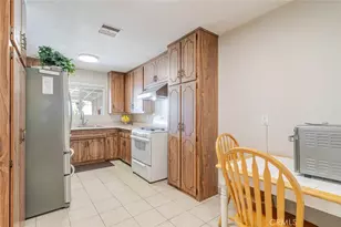 17268 San Fernando Mission Blvd, Granada Hills, CA 91344 - Photo 15