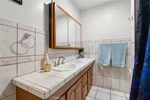 17160 Signature Dr, Granada Hills, CA 91344 - Photo 43