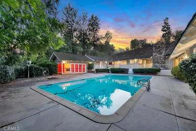 4809 Queen Victoria Road, Woodland Hills, CA 91364 - Photo 1