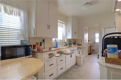 803 E La Palma, Inglewood, CA 90301 - Photo 13