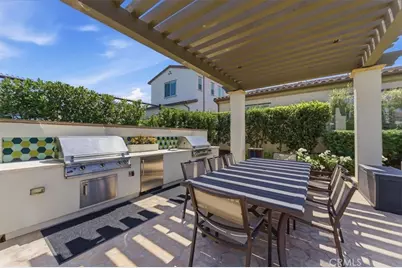 4725 Flora Park Way, Cypress, CA 90720 - Photo 19