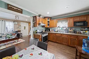2208 Mortimer St, Huntington Park, CA 90255 - Photo 13