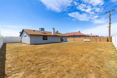 7881 Fernwood, California City, CA 93505 - Photo 31