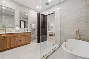 22953 Oxnard St, Woodland Hills, CA 91367 - Photo 11