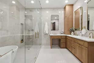22953 Oxnard St, Woodland Hills, CA 91367 - Photo 13