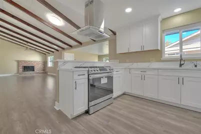 340 W Caroline Street, Ontario, CA 91762 - Photo 7