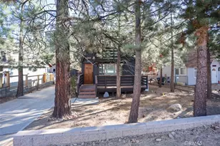 537 Vista Ave, Sugarloaf, CA 92386 - Photo 3