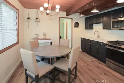 537 Vista Avenue, Sugarloaf, CA 92386 - Photo 13