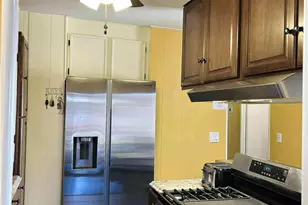 18540 Soledad Canyon Rd, Canyon Country, CA 91351 - Photo 3