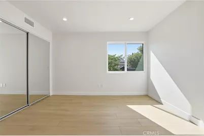 10526 Balcom, Granada Hills, CA 91344 - Photo 41