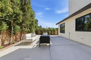 10526 Balcom, Granada Hills, CA 91344 - Photo 47