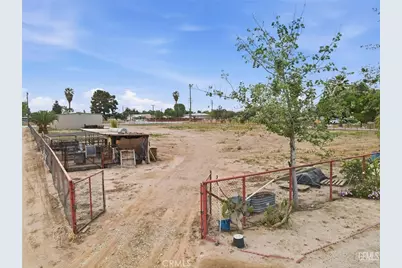 253 E McKee, Bakersfield, CA 93307 - Photo 45