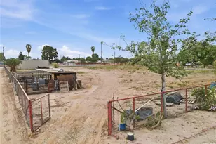 253 E McKee, Bakersfield, CA 93307 - Photo 45