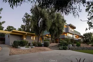 19950 Collier St, Woodland Hills, CA 91364 - Photo 1