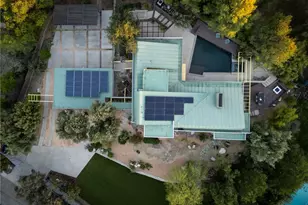 19950 Collier St, Woodland Hills, CA 91364 - Photo 3