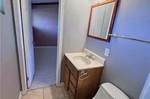 19239 Pleasantdale St, Canyon Country, CA 91351 - Photo 9