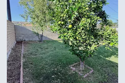 19239 Pleasantdale Street, Canyon Country, CA 91351 - Photo 17