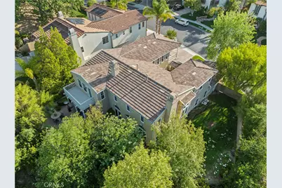 27018 Woodlands Dr, Valencia, CA 91355 - Photo 5