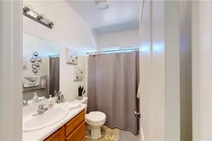 7208 Nicobar Ct, Bakersfield, CA 93307 - Photo 33