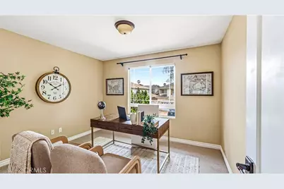 8501 Browns Creek, Canoga Park, CA 91304 - Photo 43