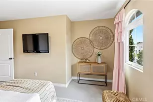 8501 Browns Creek, Canoga Park, CA 91304 - Photo 15