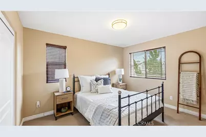 8501 Browns Creek, Canoga Park, CA 91304 - Photo 35